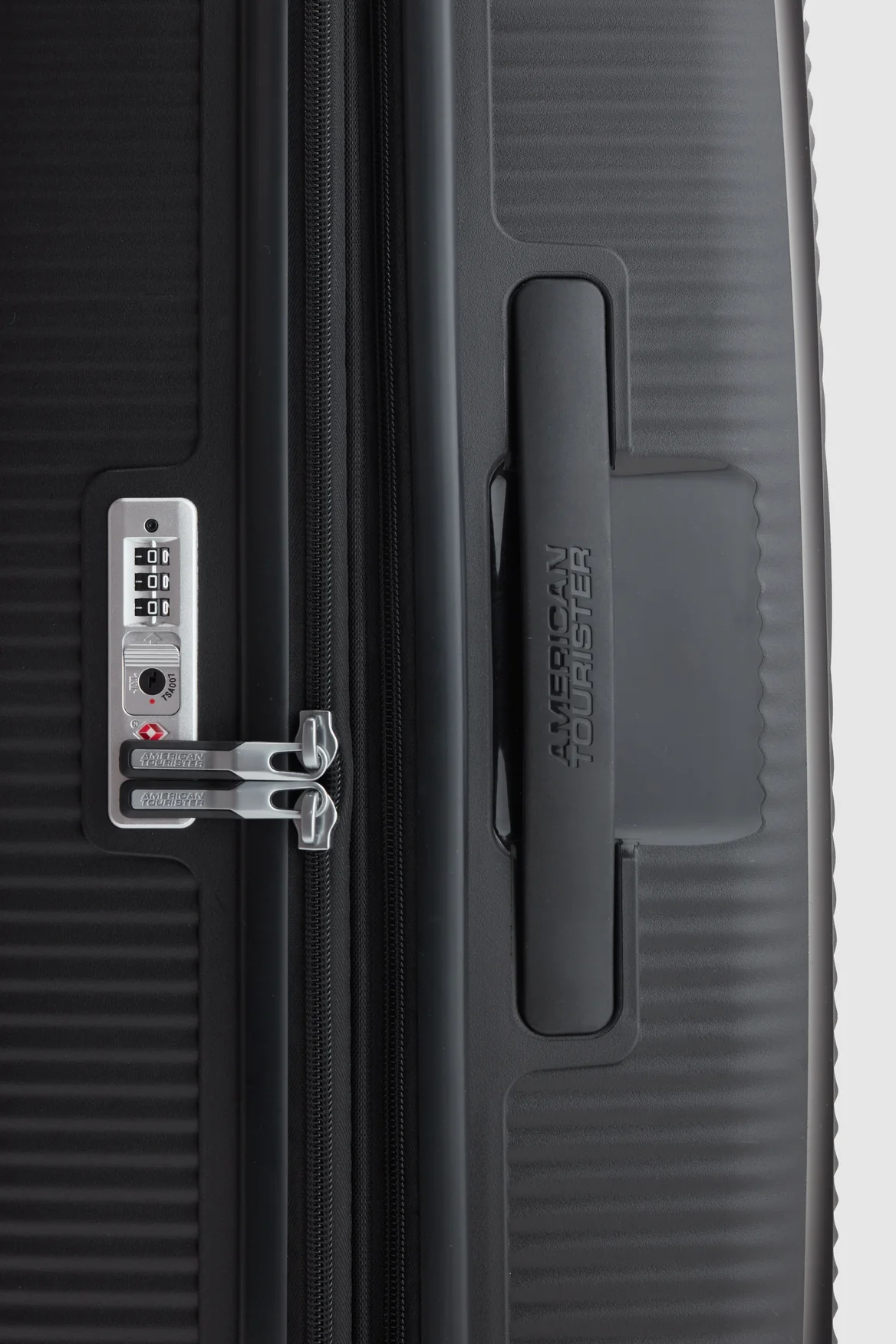 Curio 2 55cm Suitcase - Image 7