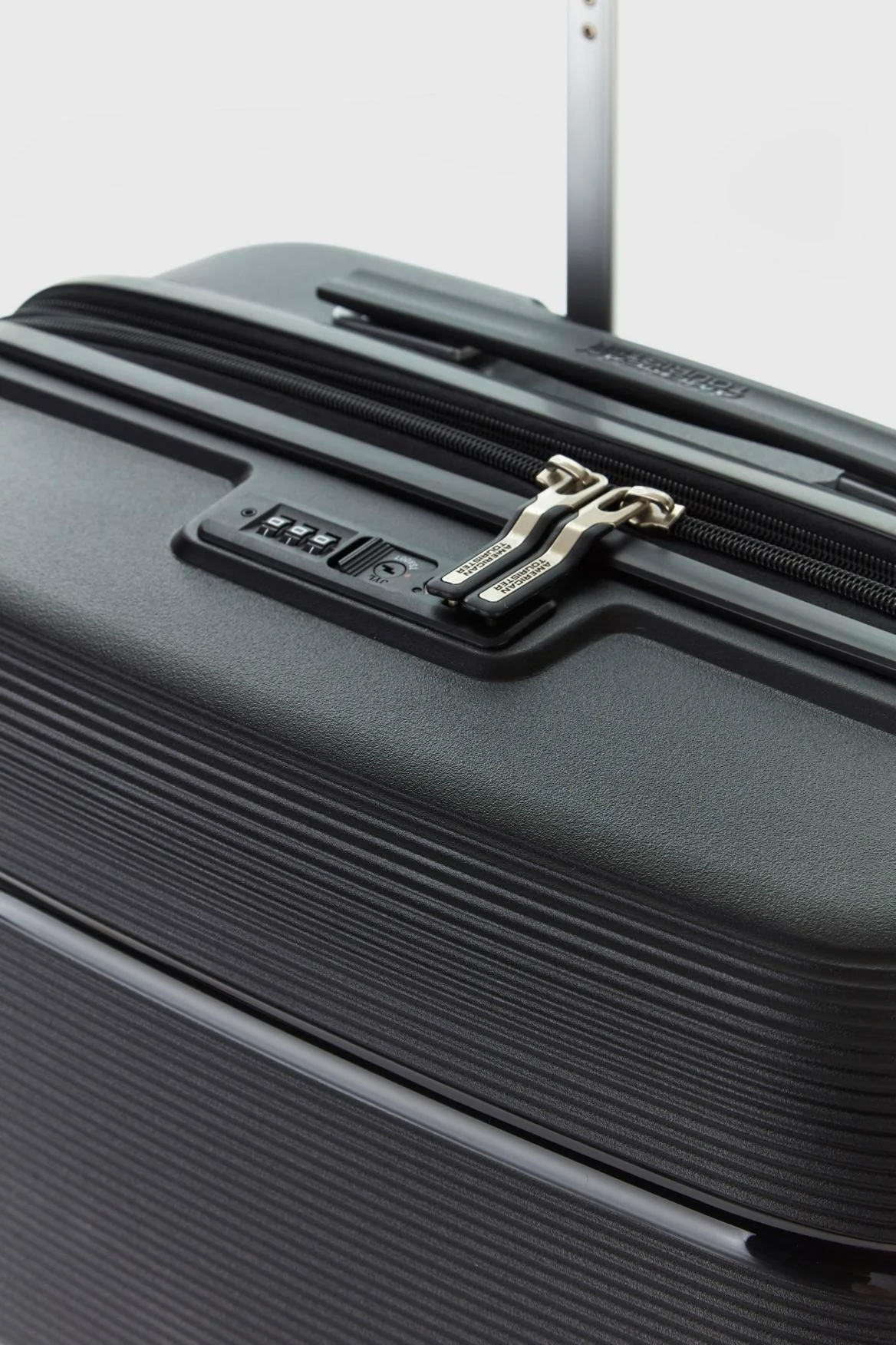 Linex 66cm Suitcase - Image 6
