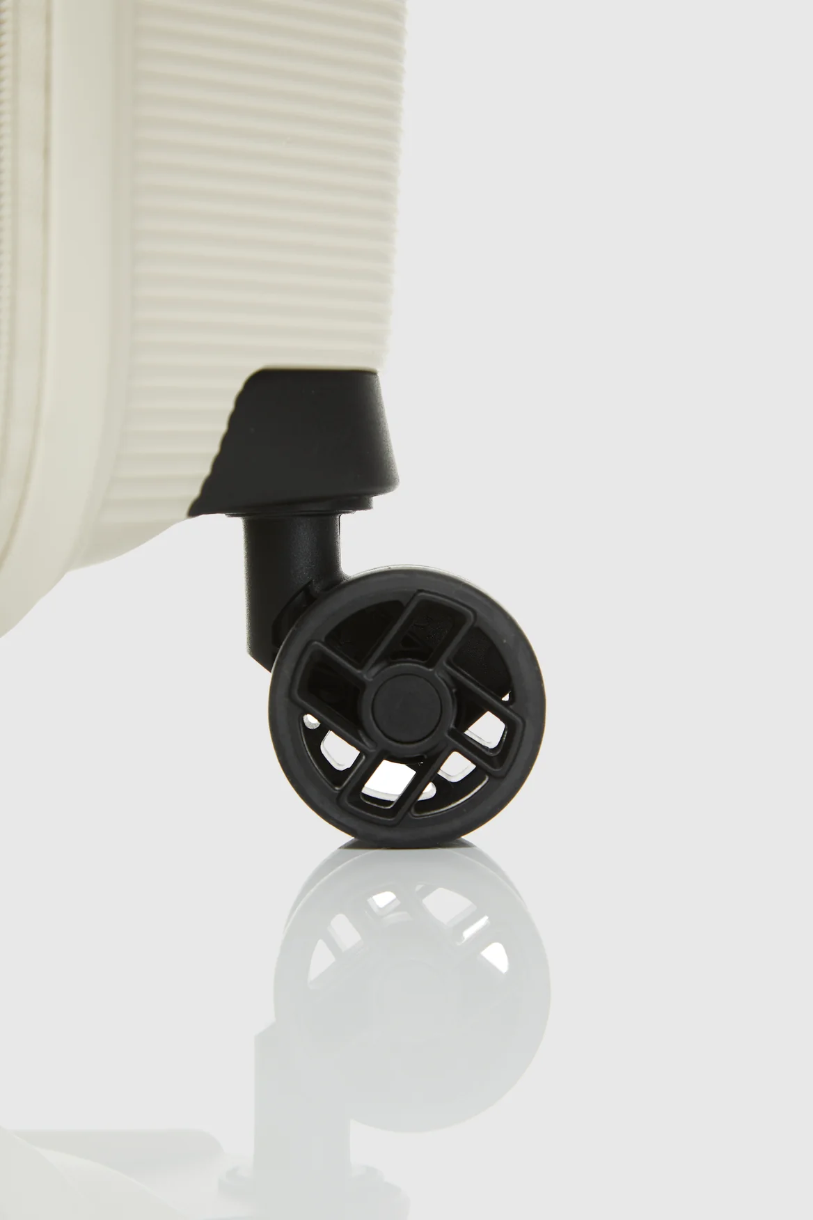 Linex 66cm Suitcase - Image 6