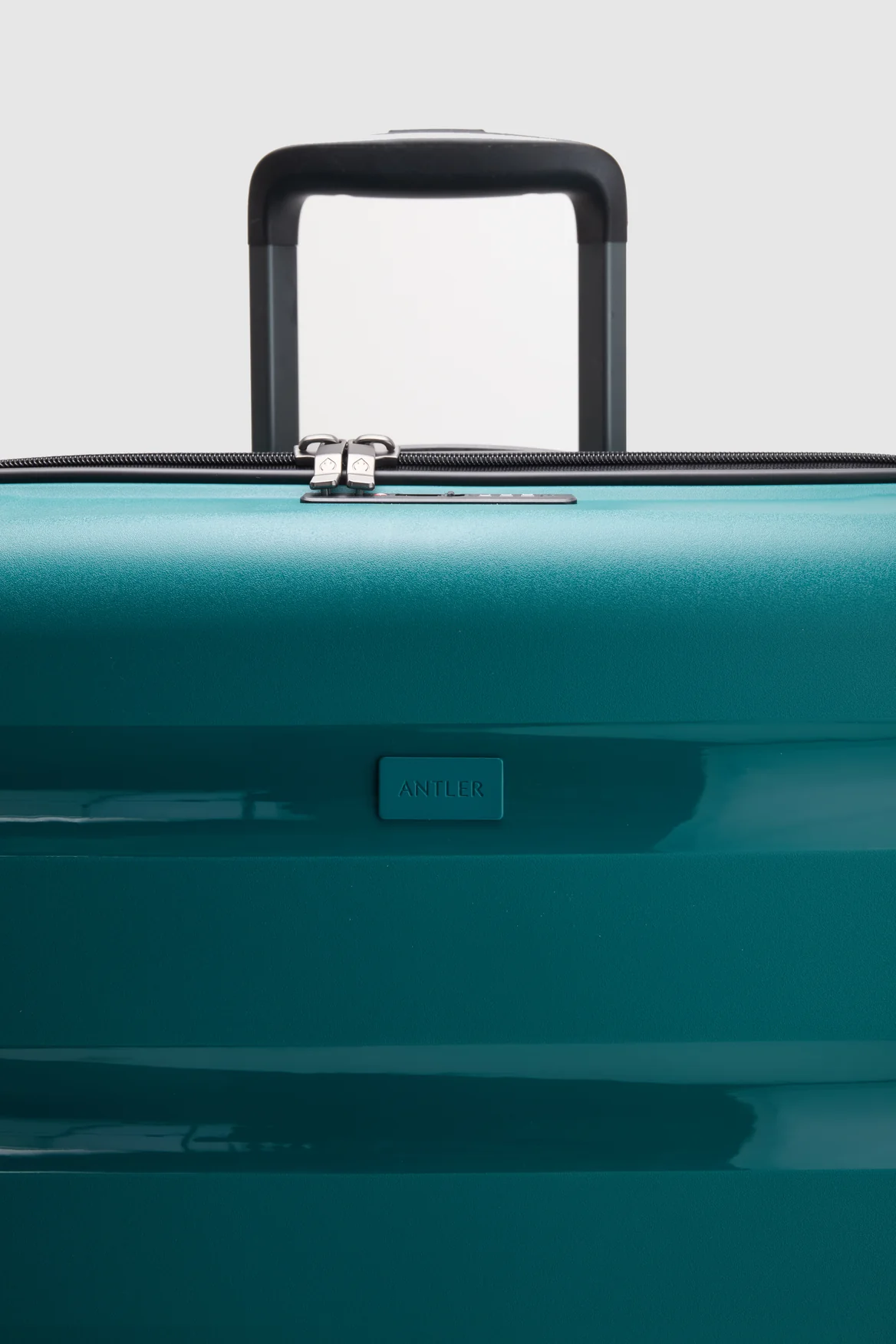 Gloss Stripe 55cm Suitcase - Image 8