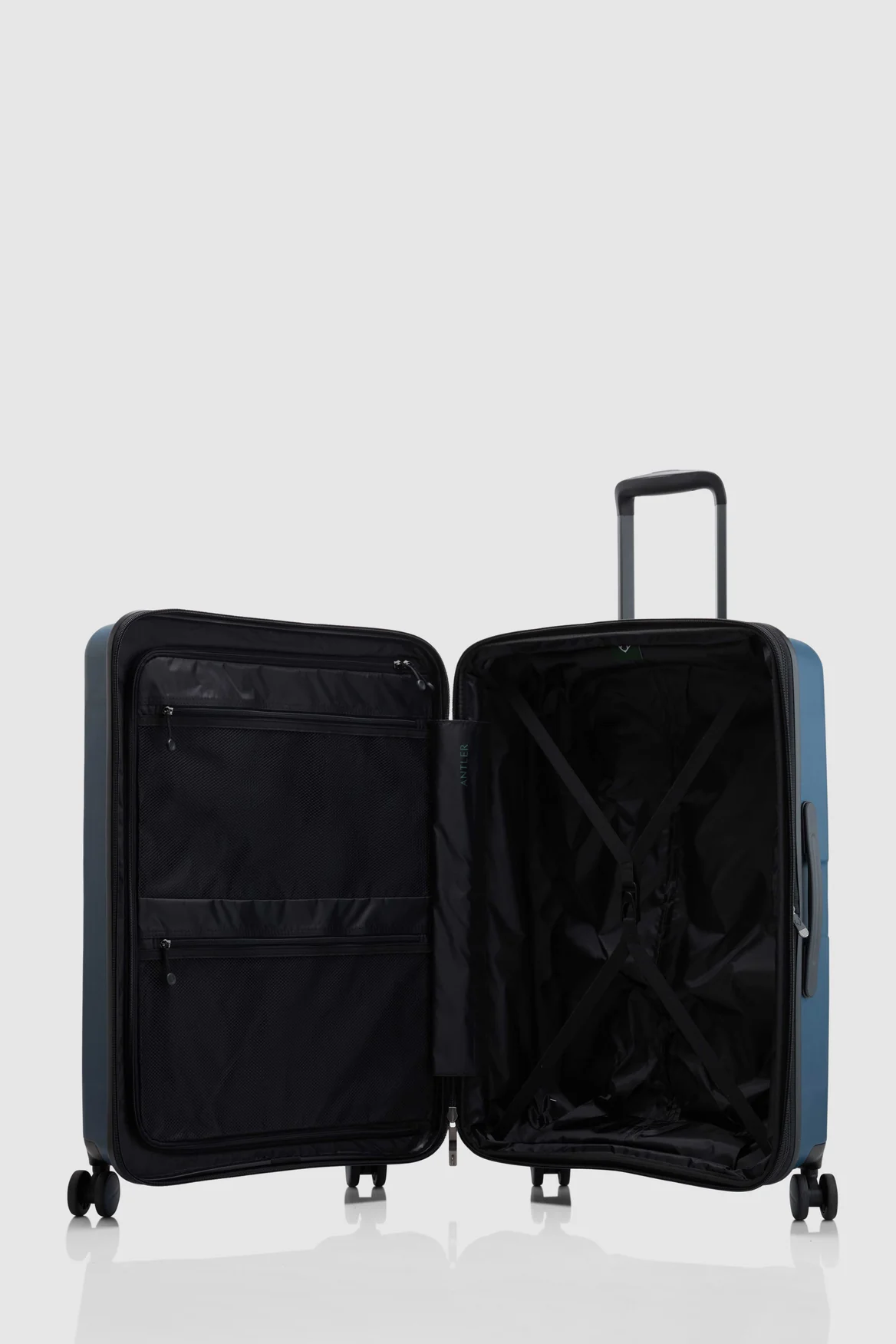 Gloss Stripe 68cm Suitcase - Image 3