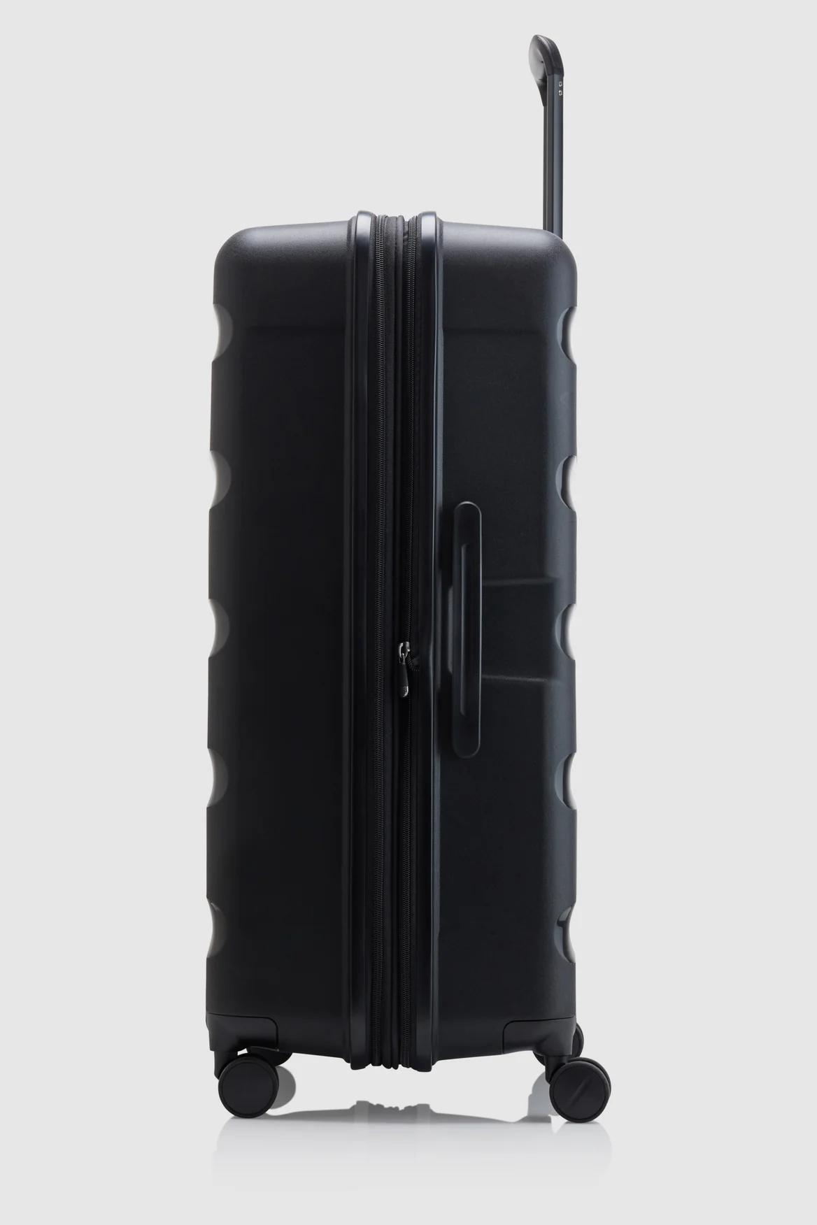 Gloss Stripe 78cm Suitcase - Image 2