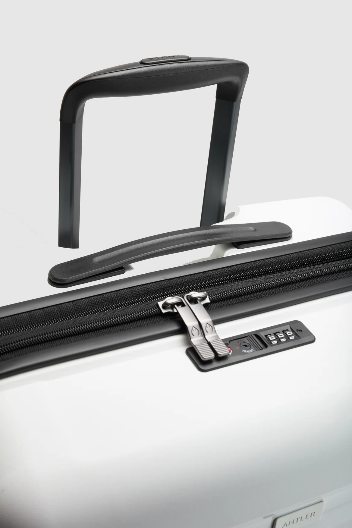 Gloss Stripe 78cm Suitcase - Image 7