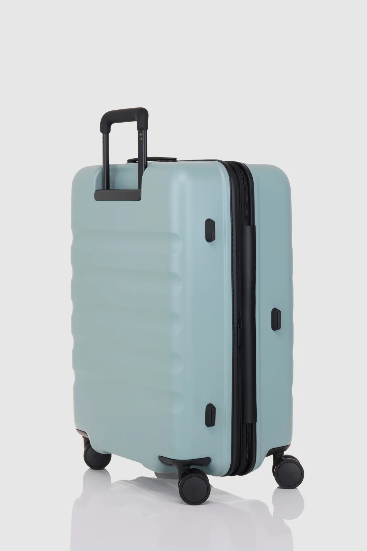 Icon Stripe 66cm Suitcase - Image 5