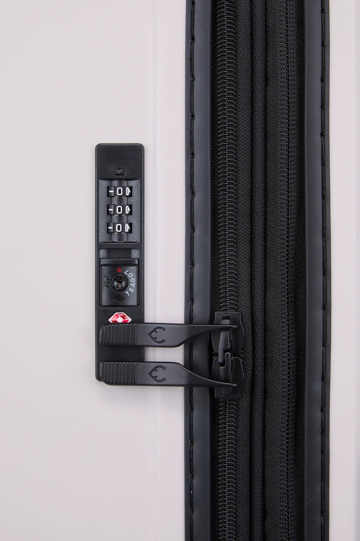 Icon Stripe 78cm Suitcase - Image 7