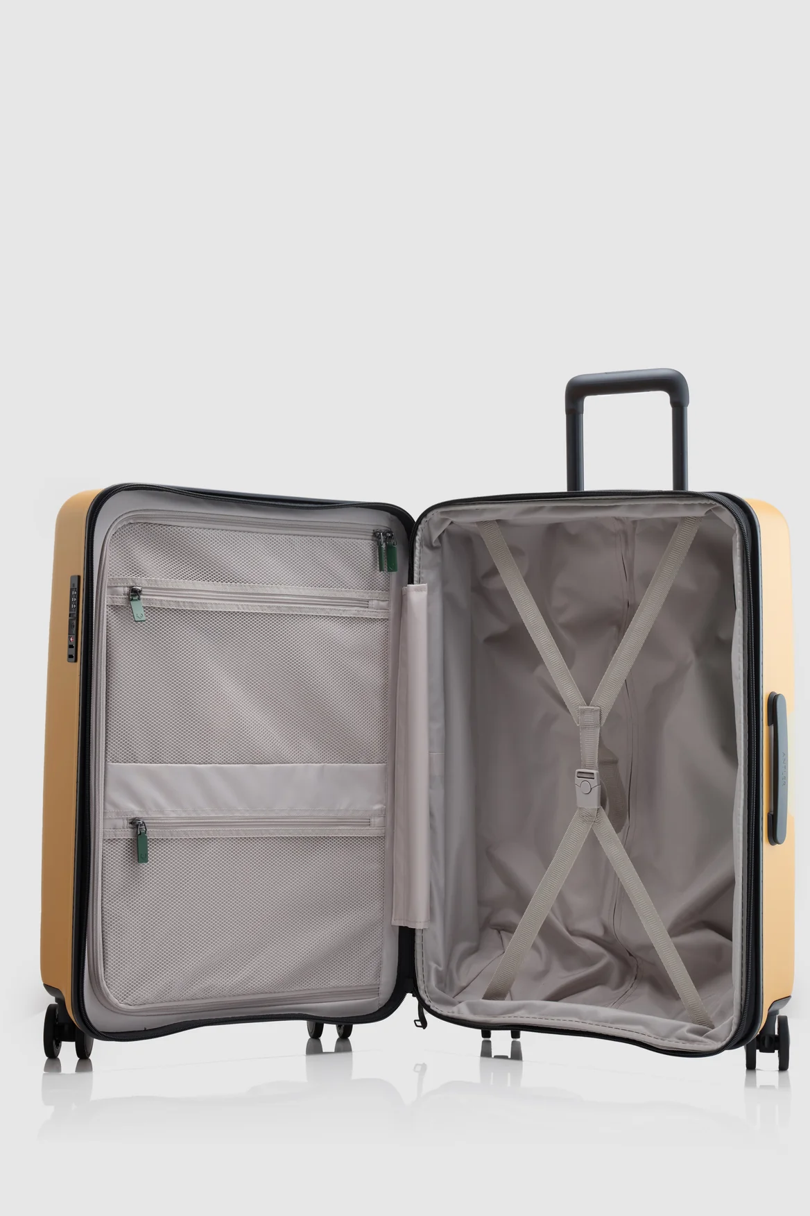 Icon Stripe 78cm Suitcase - Image 3
