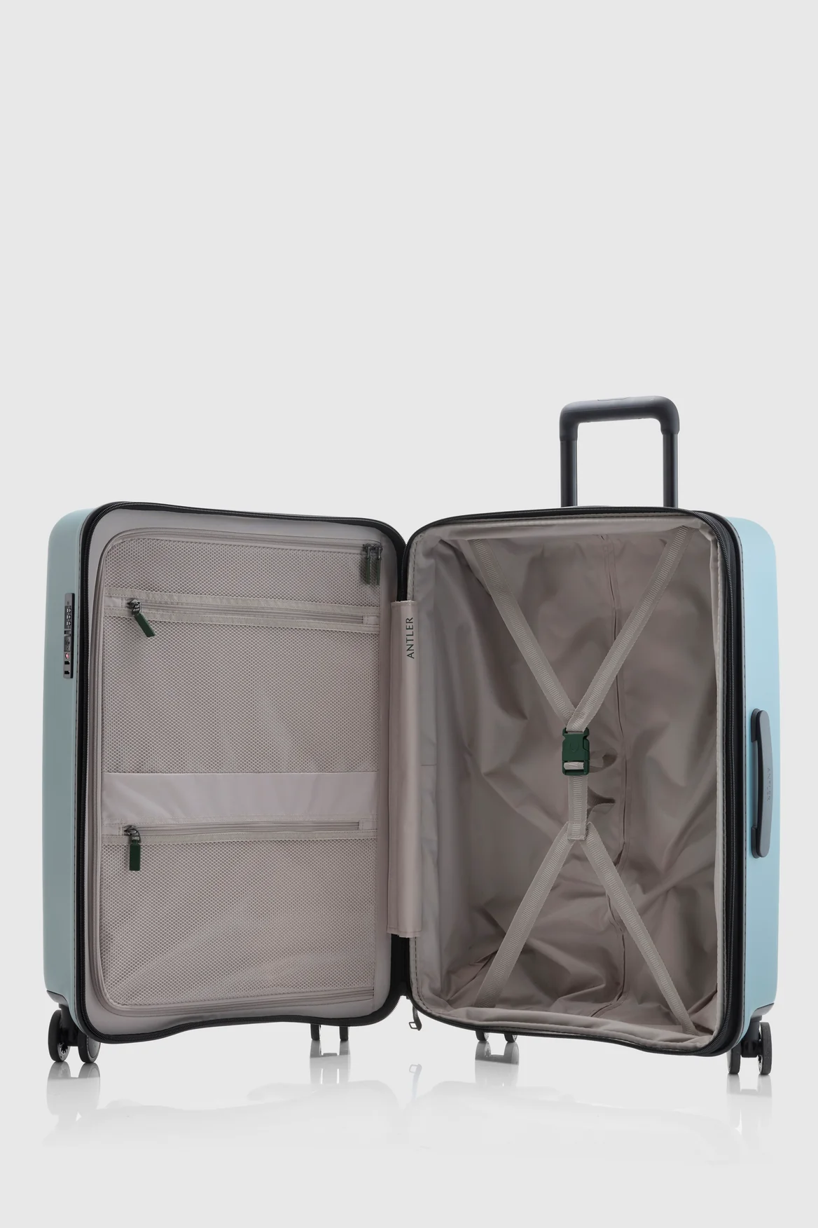 Icon Stripe 78cm Suitcase - Image 3