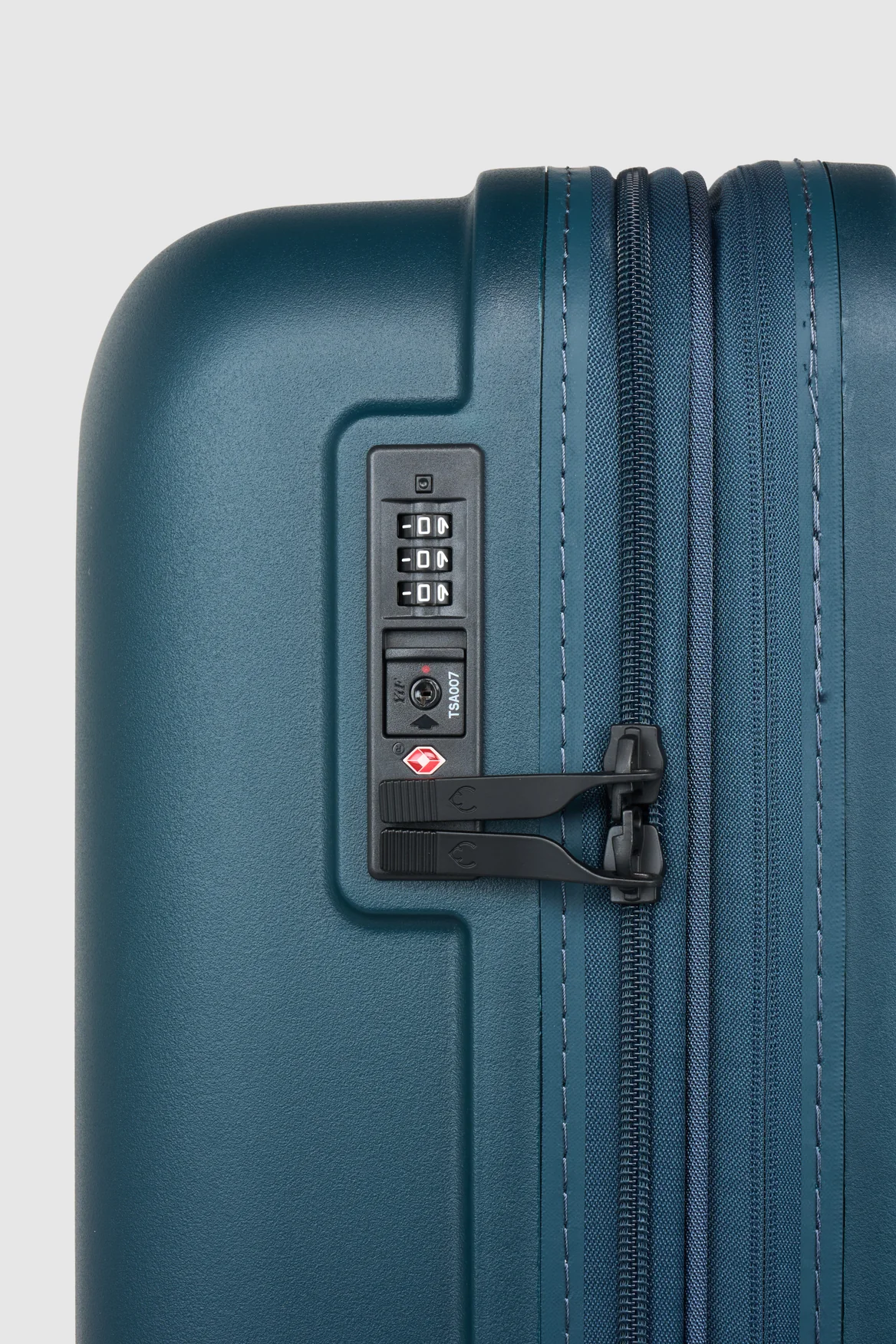 Single Stripe 68cm Suitcase - Image 7