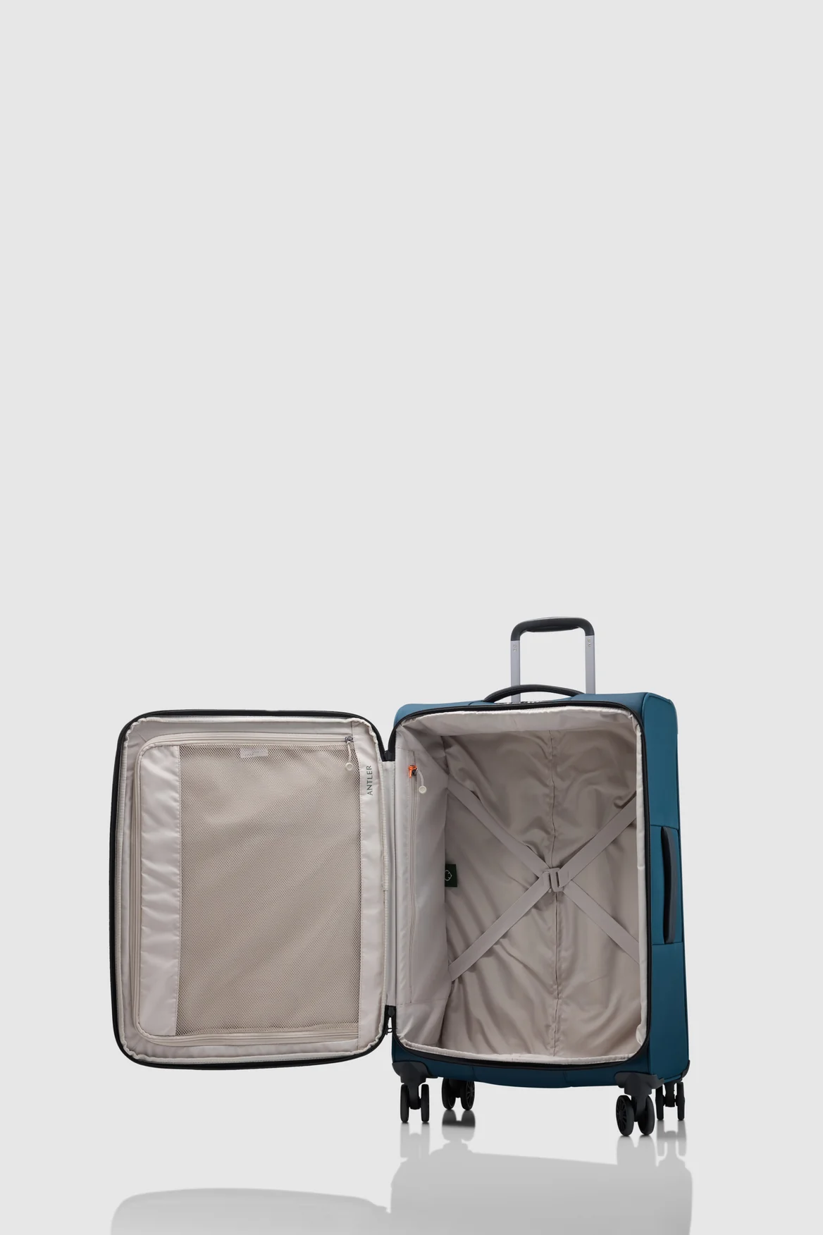 Soft Stripe 2.0 54cm Suitcase - Image 3