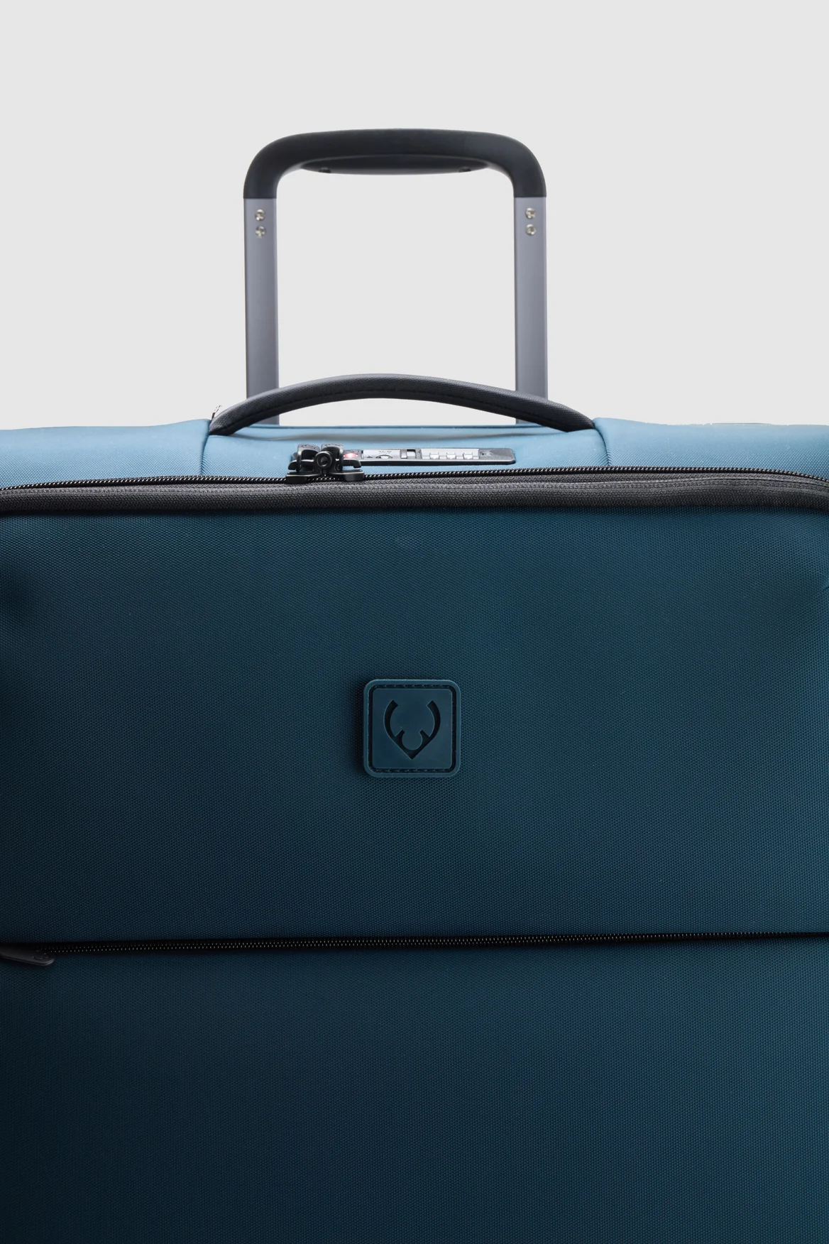 Soft Stripe 2.0 54cm Suitcase - Image 8