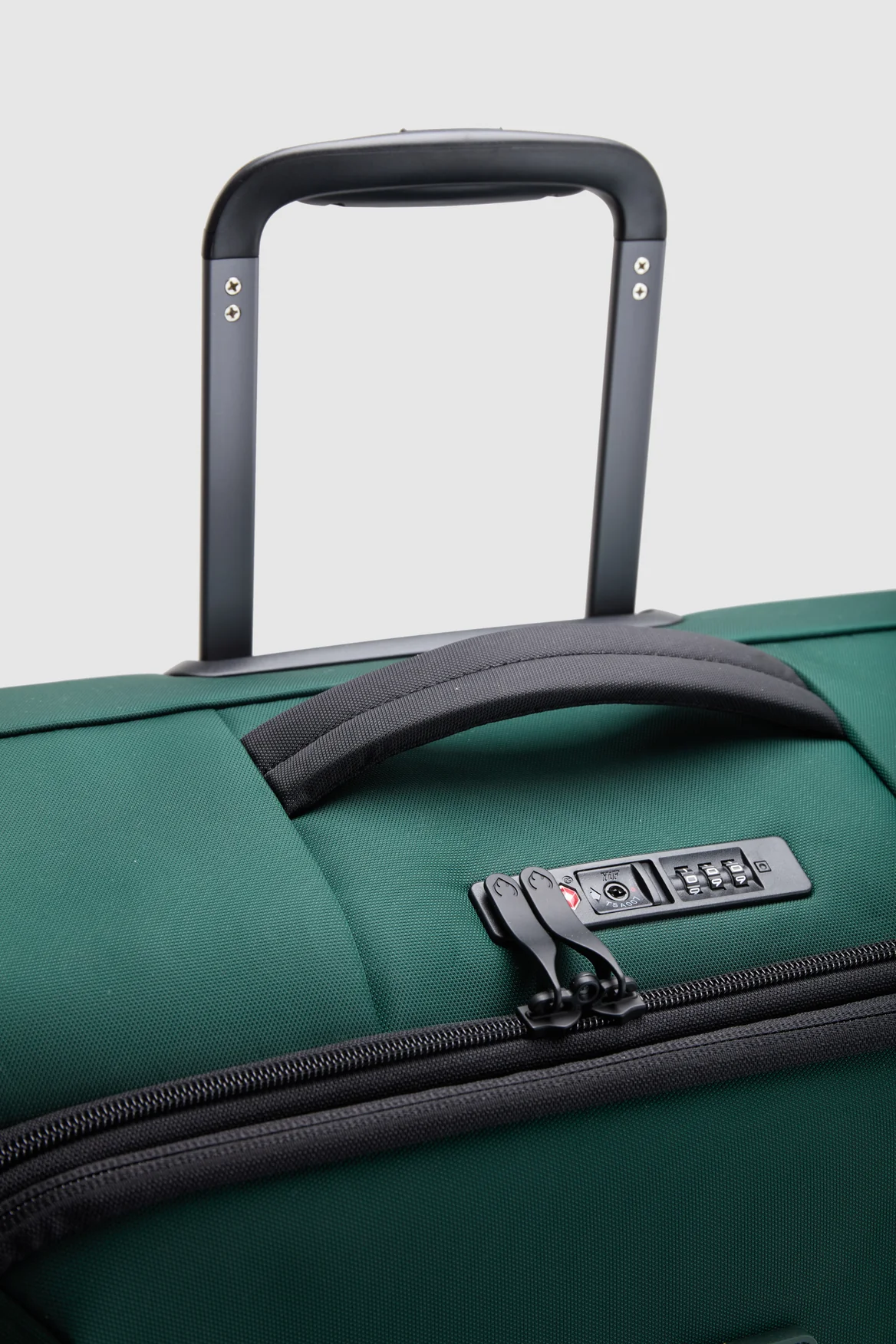 Soft Stripe 2.0 69cm Suitcase - Image 7