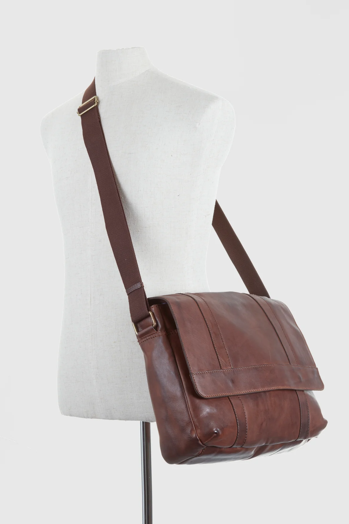 Flynn Leather Satchel - Image 4