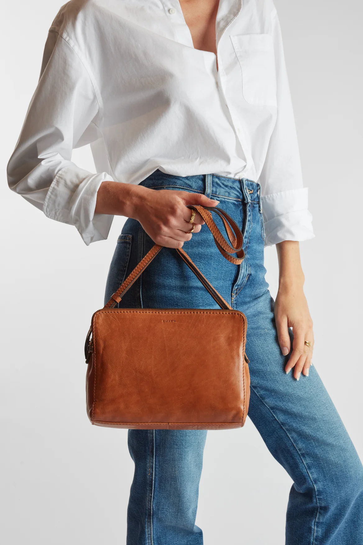 Maya Leather Crossbody Bag - Image 2