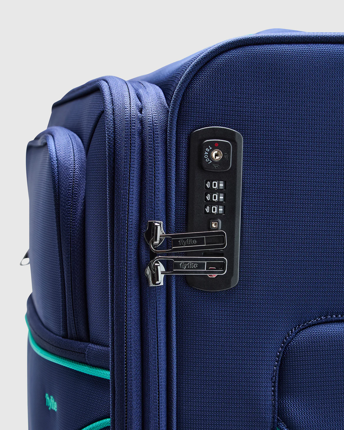 Spin Air 4 72cm Suitcase - Image 7
