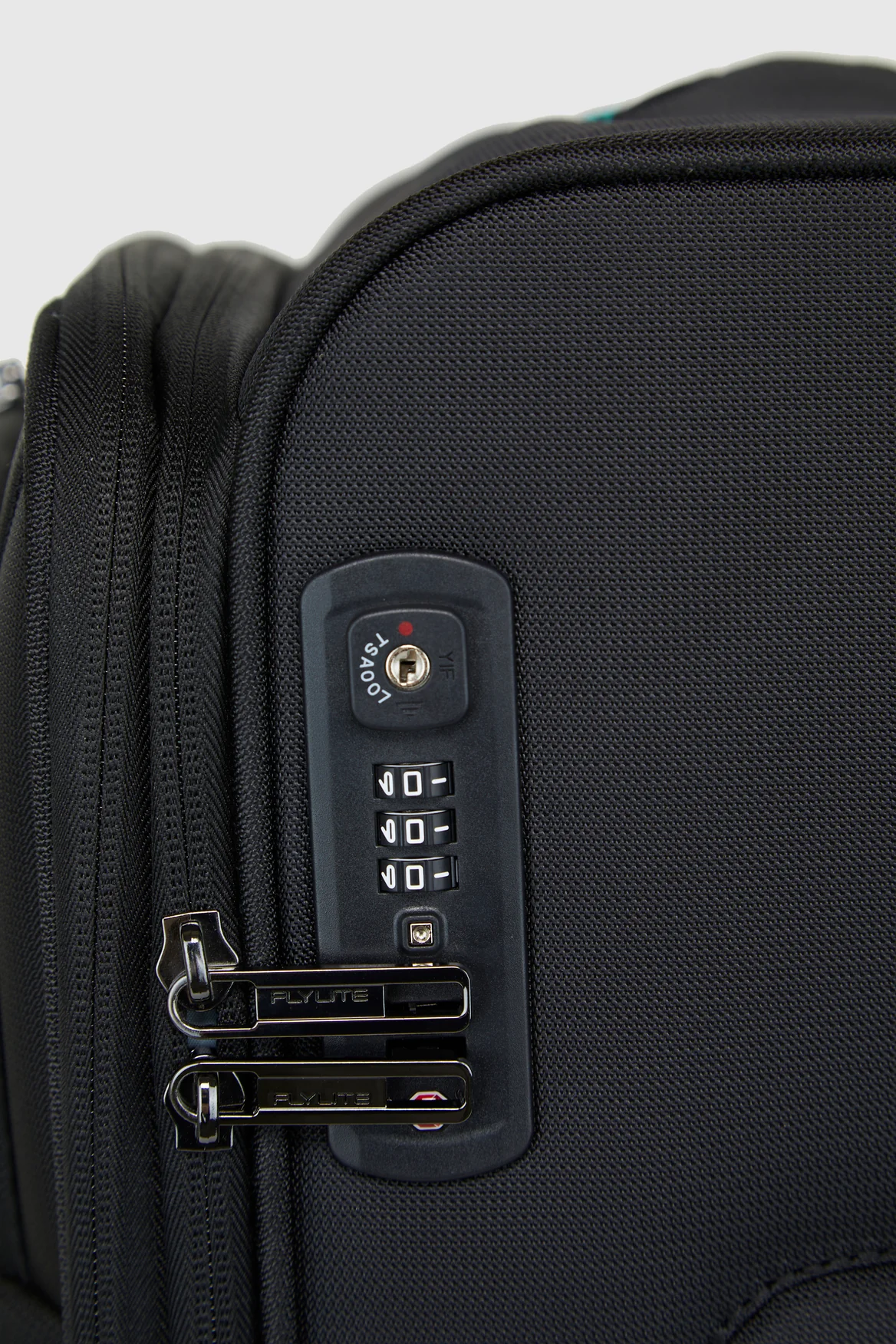 Spin Air 4 83cm Suitcase - Image 7