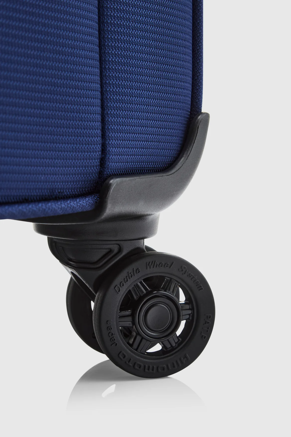 Spin Air 4 83cm Suitcase - Image 6