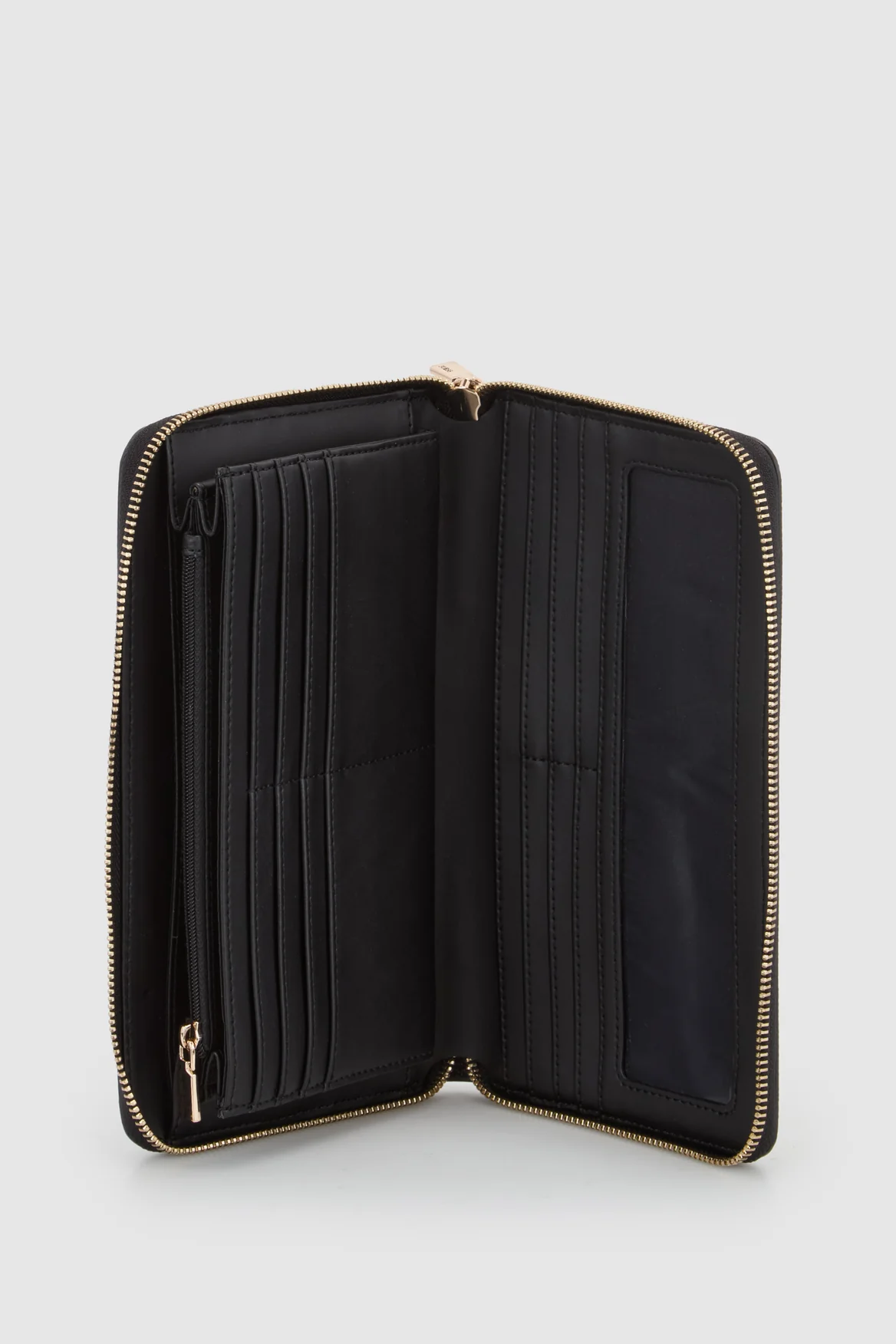 Laurel Travel Wallet - Image 3