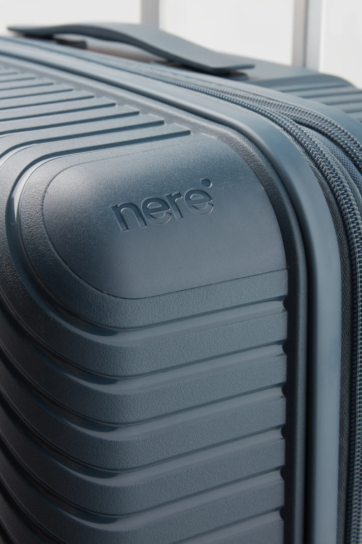 Bondi Carry-On 56cm Suitcase - Image 9