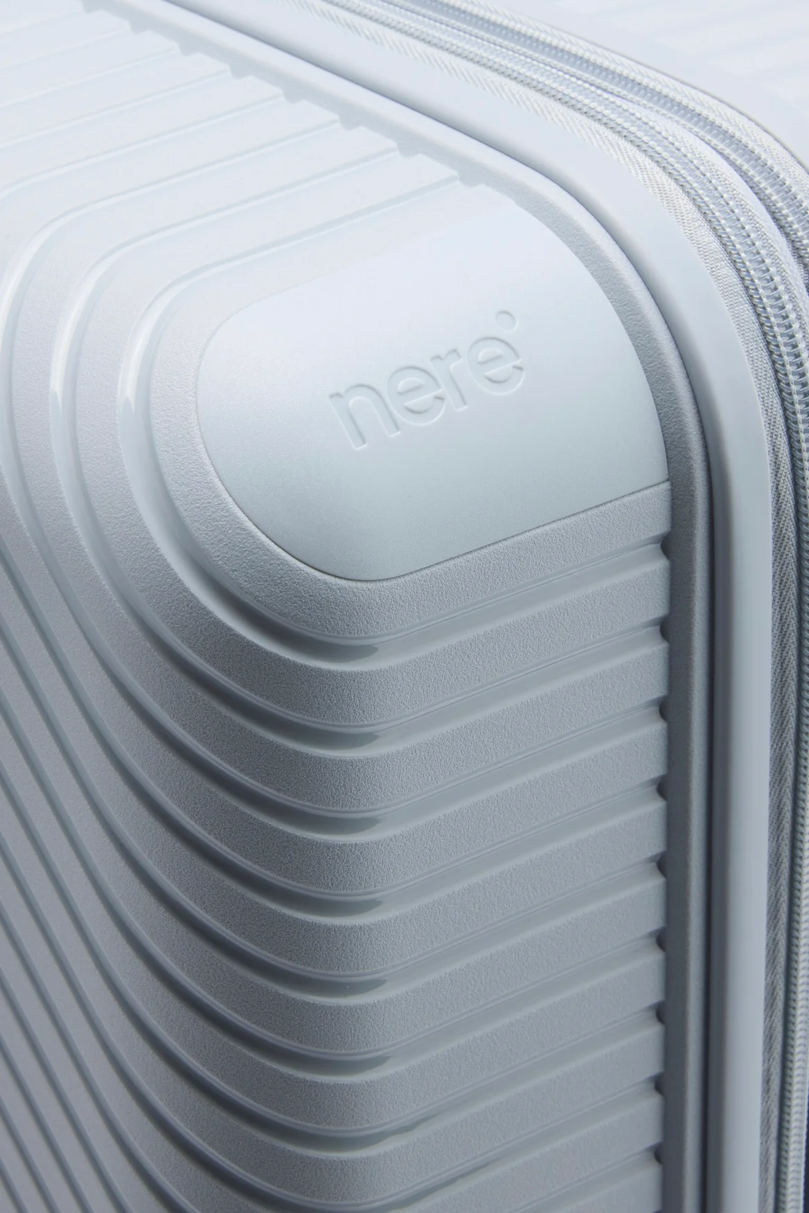 Bondi Carry-On 56cm Suitcase - Image 8