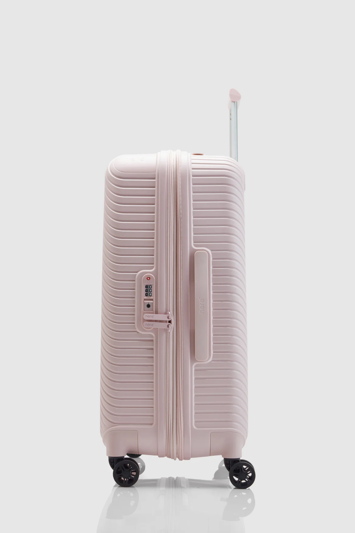 Bondi Check-In 66cm Suitcase - Image 2