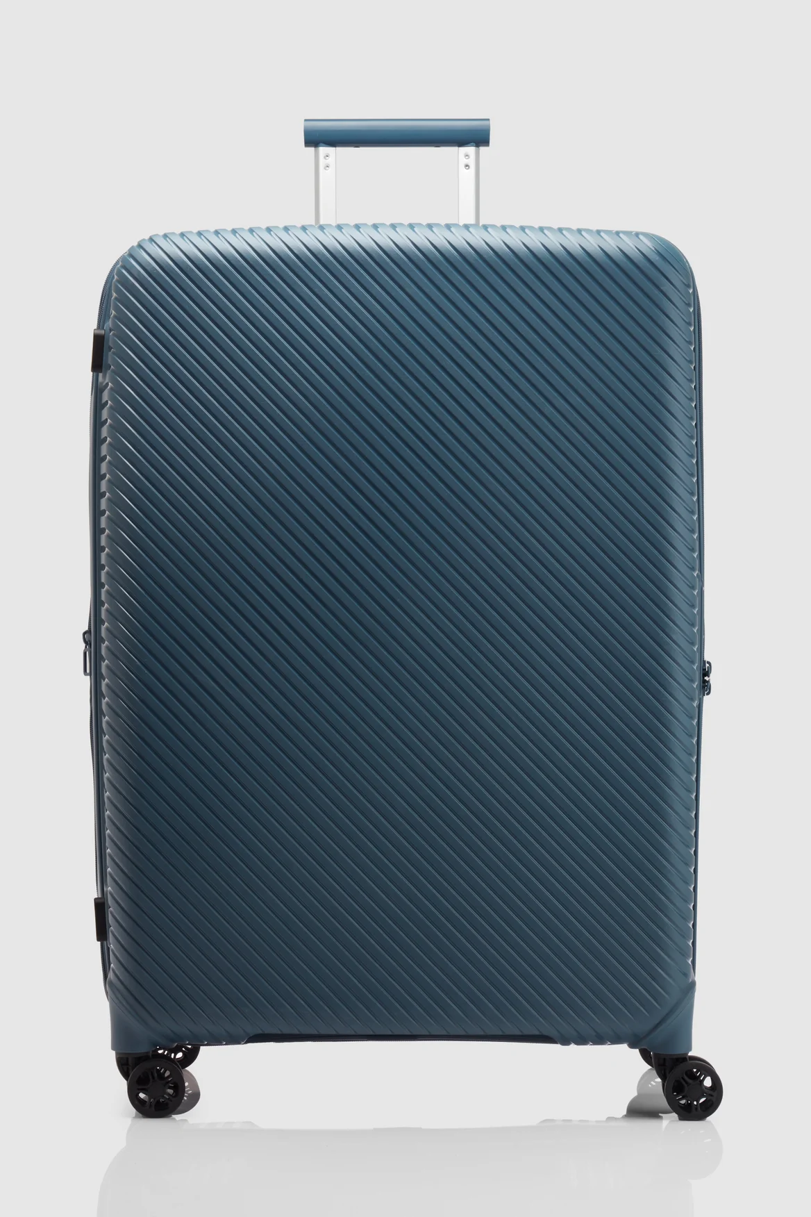 Bondi Check-In 80cm Suitcase - Image 4