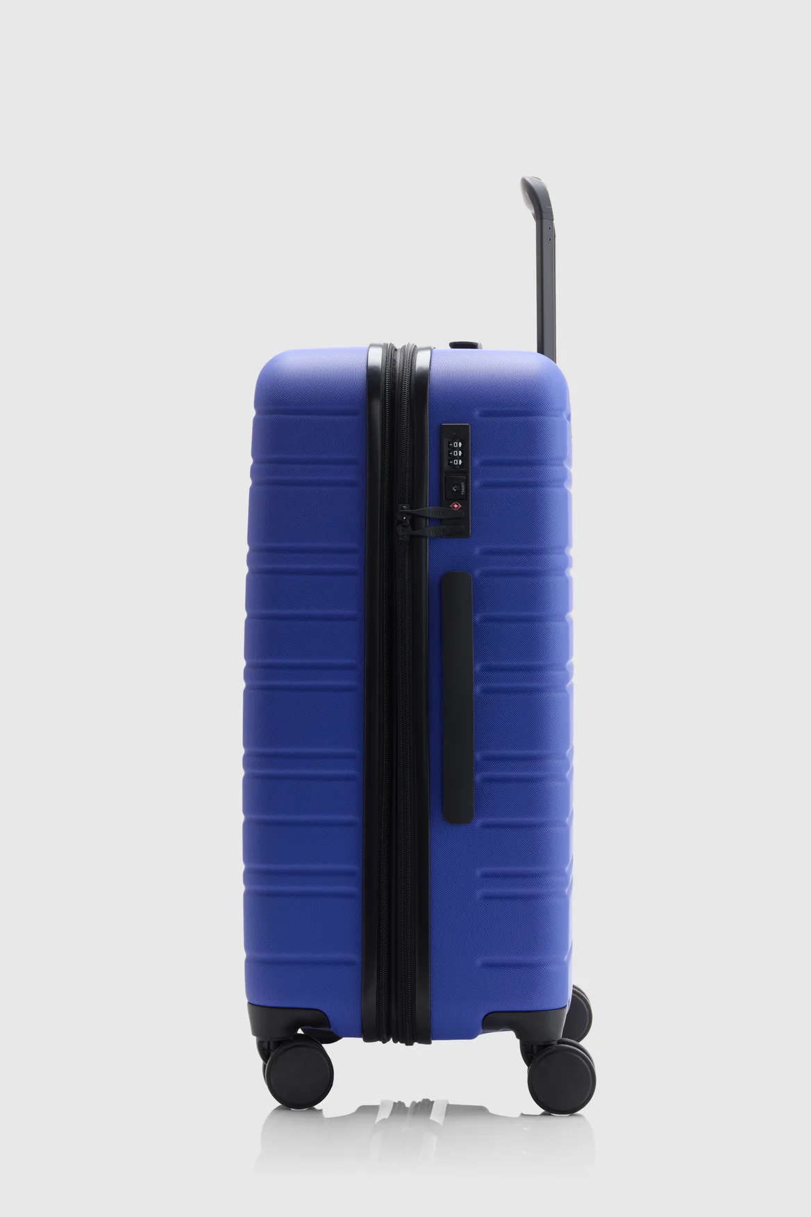 Stori Check-In 65cm Suitcase - Image 2
