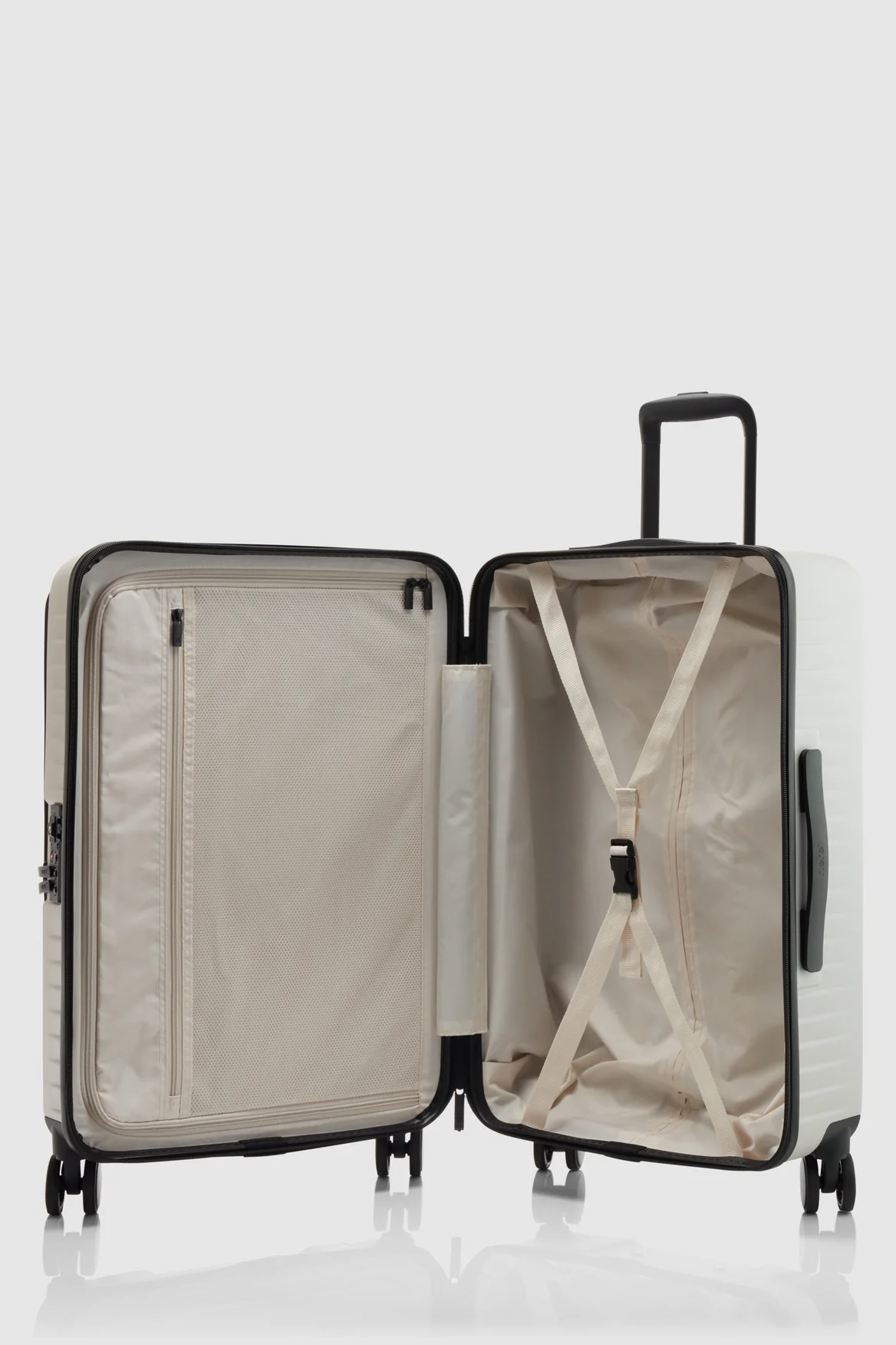 Venture Dual Open 56cm Suitcase - Image 5