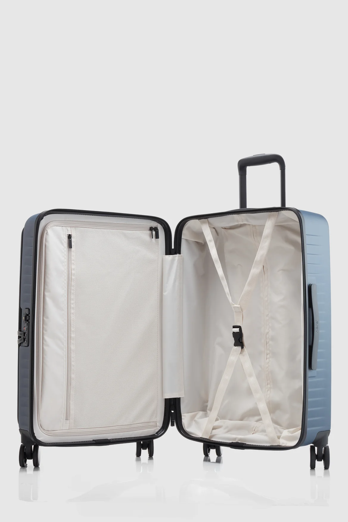 Venture Dual Open 56cm Suitcase - Image 5