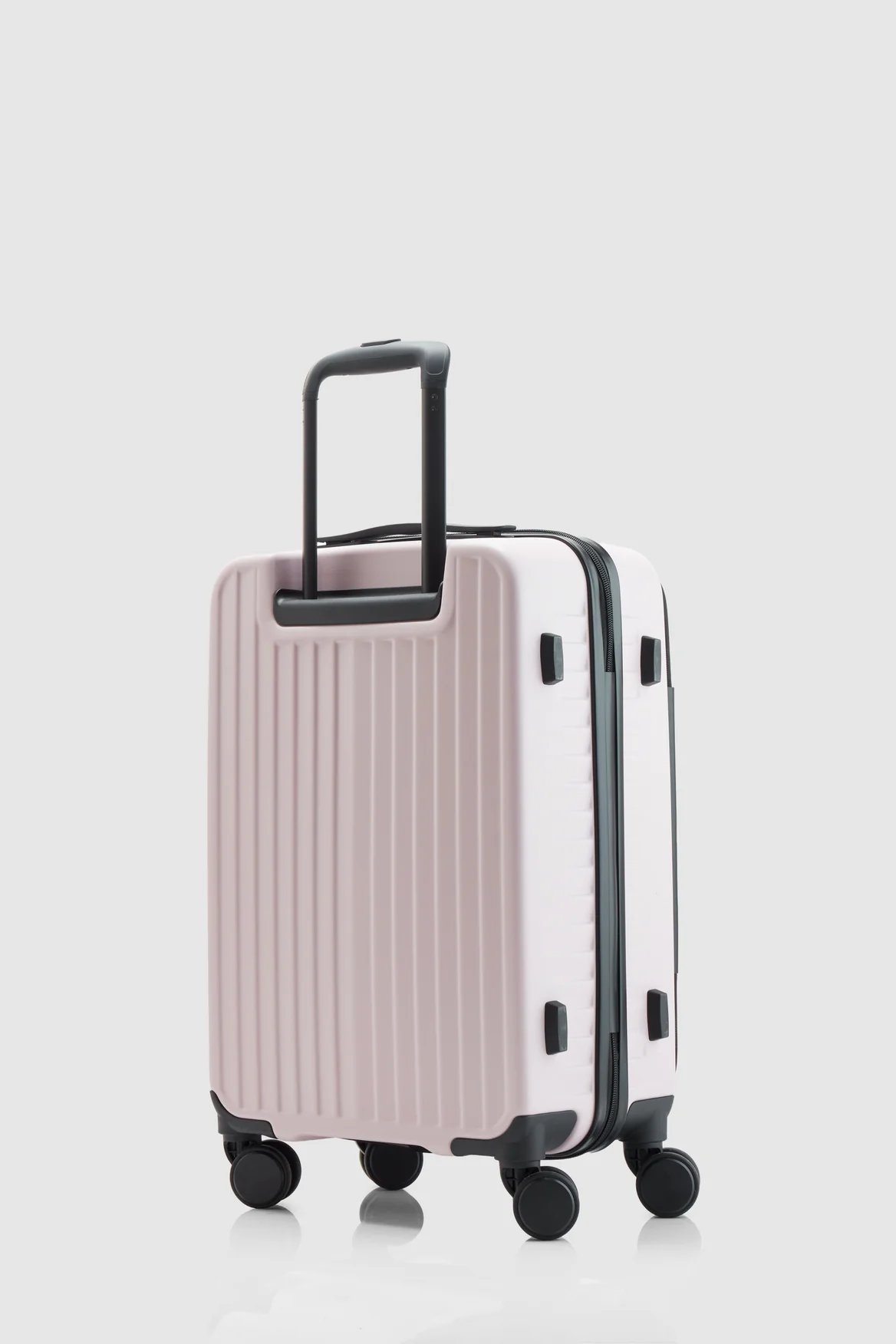 Venture Dual Open 56cm Suitcase - Image 6