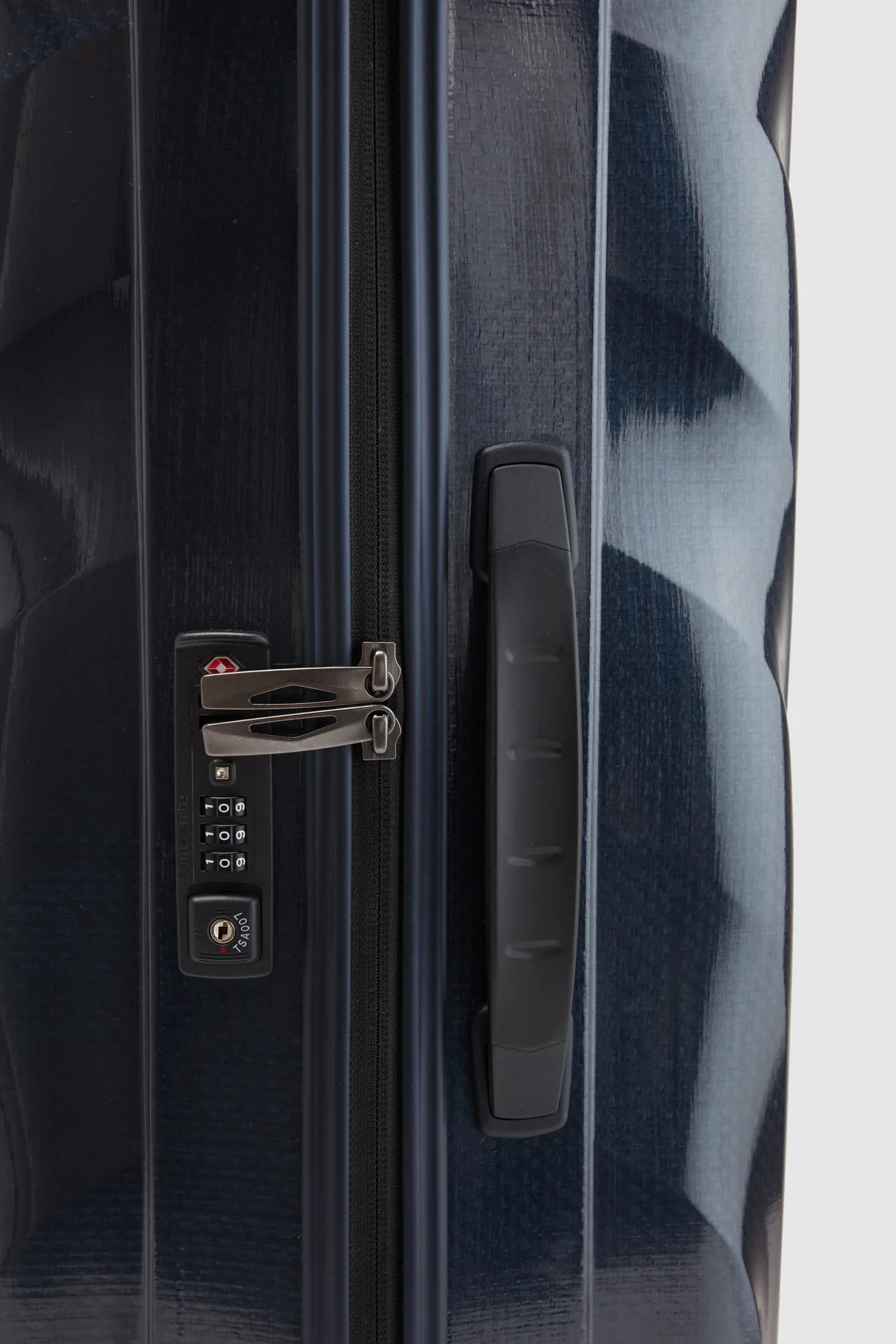C-Lite Check-In 69cm Suitcase - Image 7
