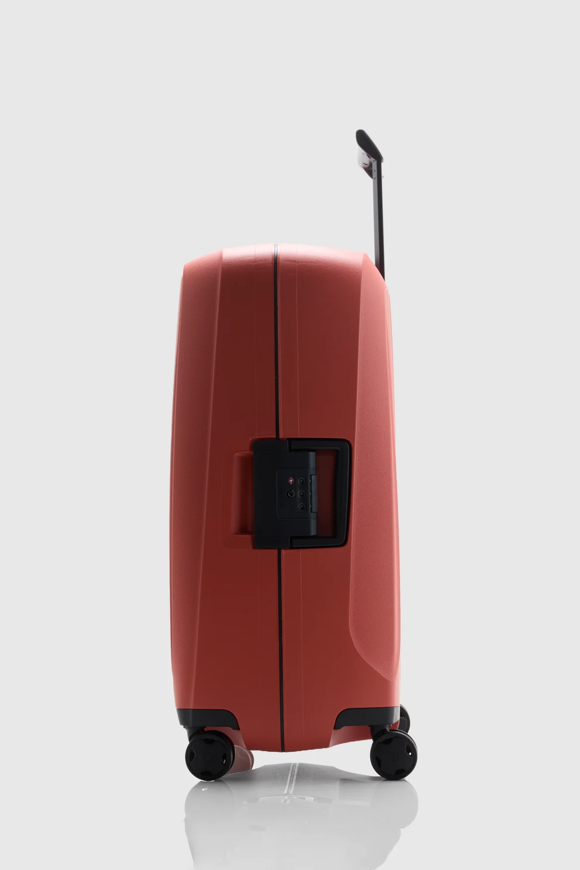 Essens Check-In 69cm Suitcase - Image 2