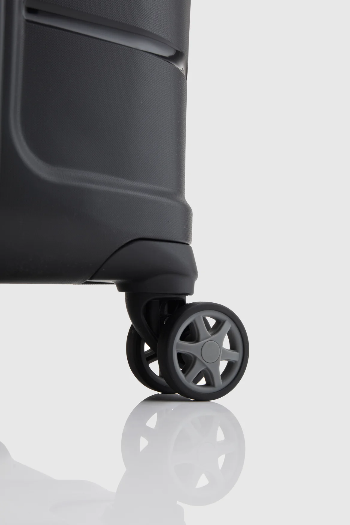 Oc2lite Check-In 68cm Suitcase - Image 7