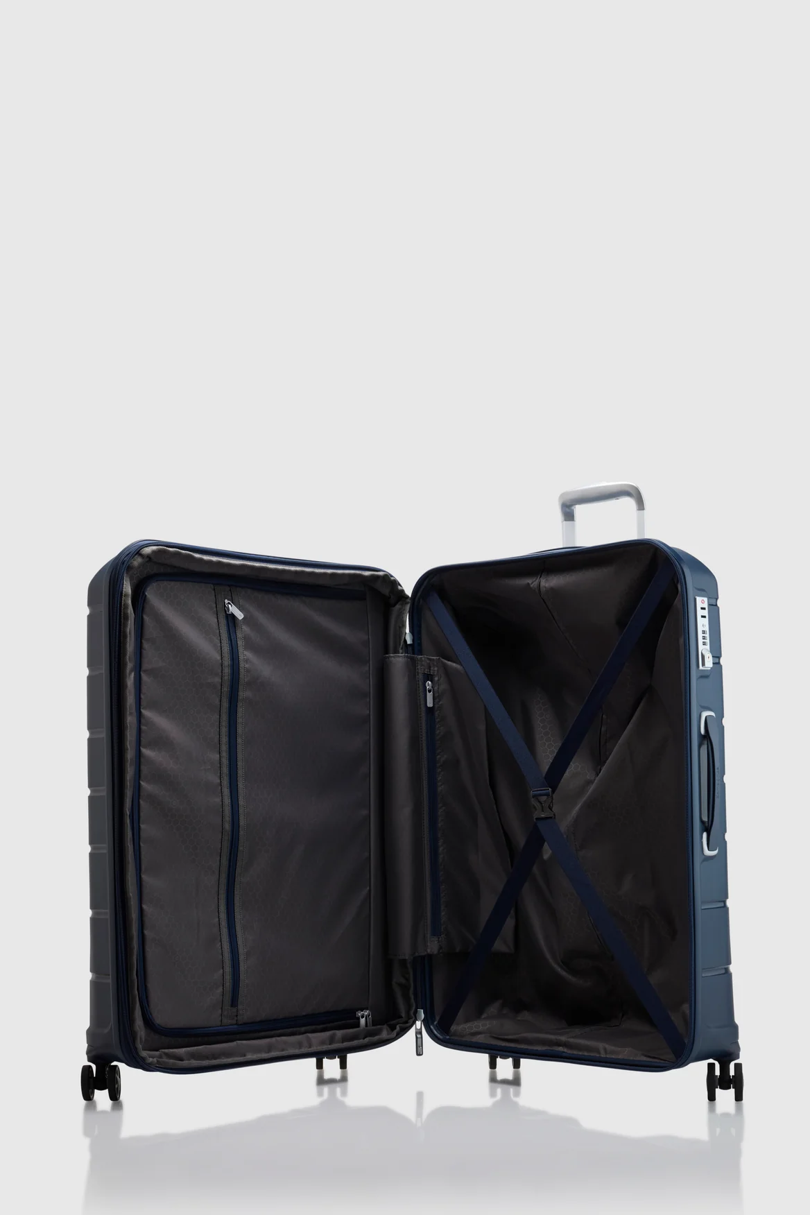 Oc2lite Check-In 68cm Suitcase - Image 5