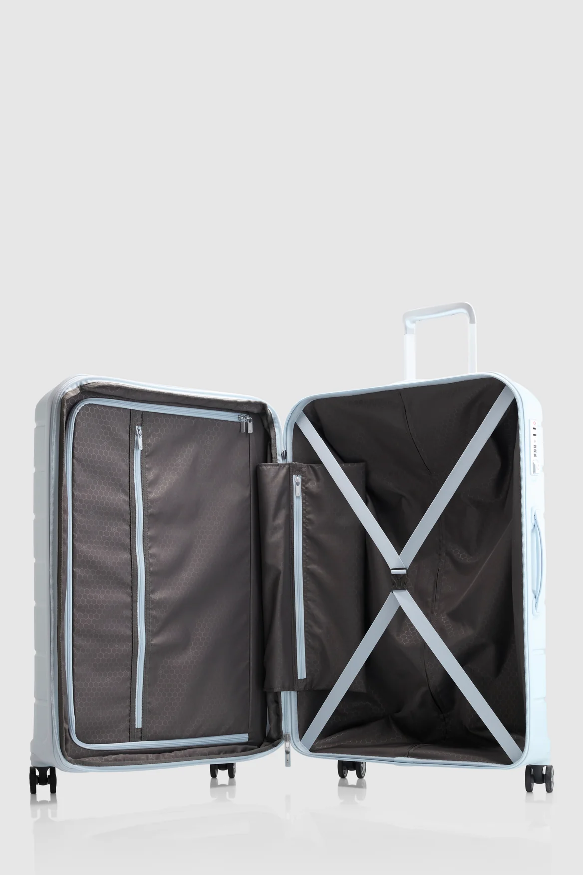 Oc2lite Check-In 75cm Suitcase - Image 3