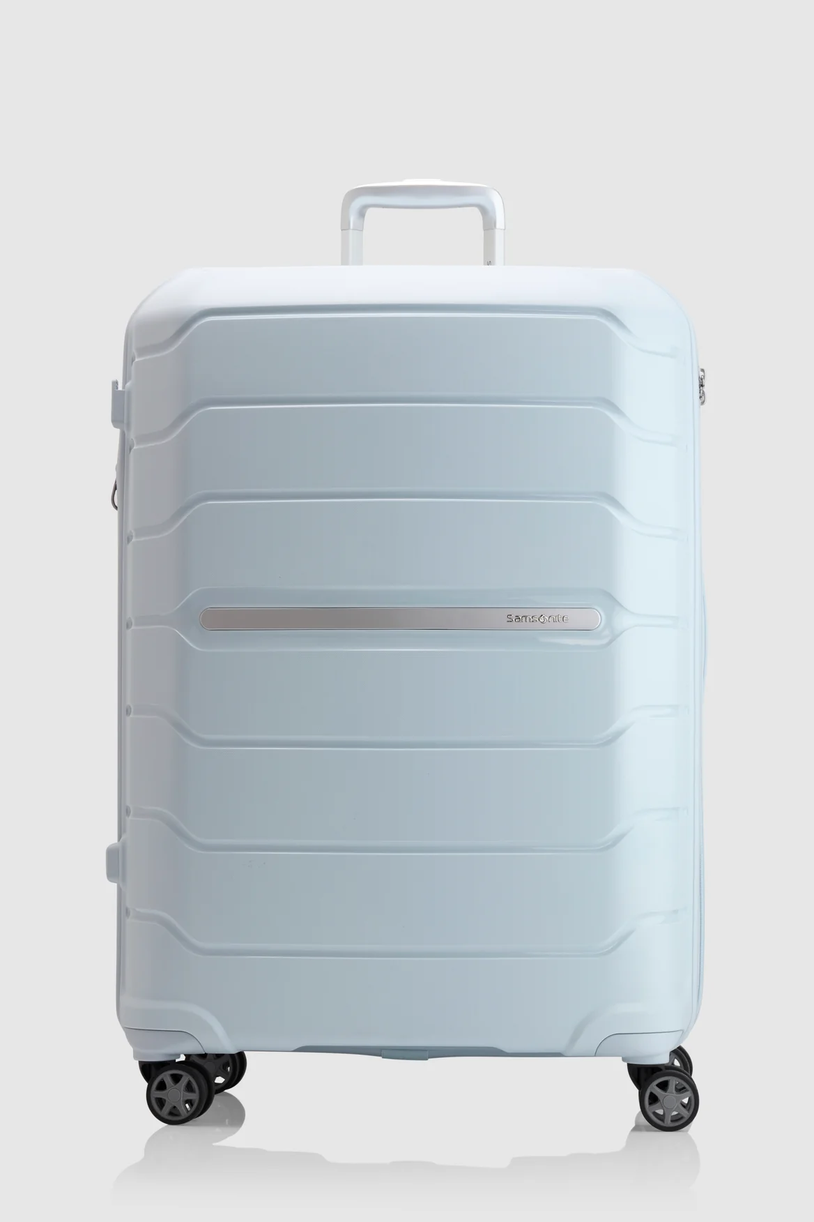 Oc2lite Check-In 75cm Suitcase - Image 4