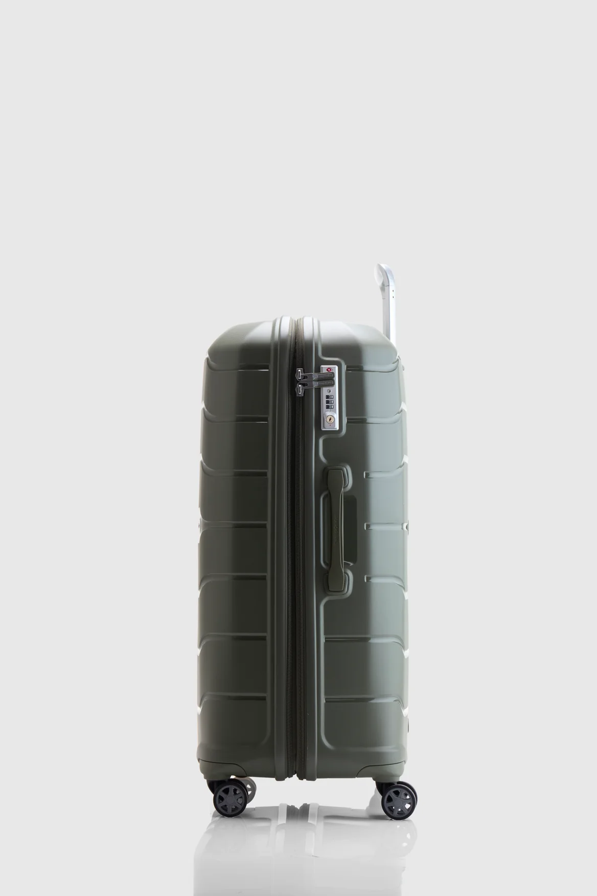 Oc2lite Check-In 75cm Suitcase - Image 2