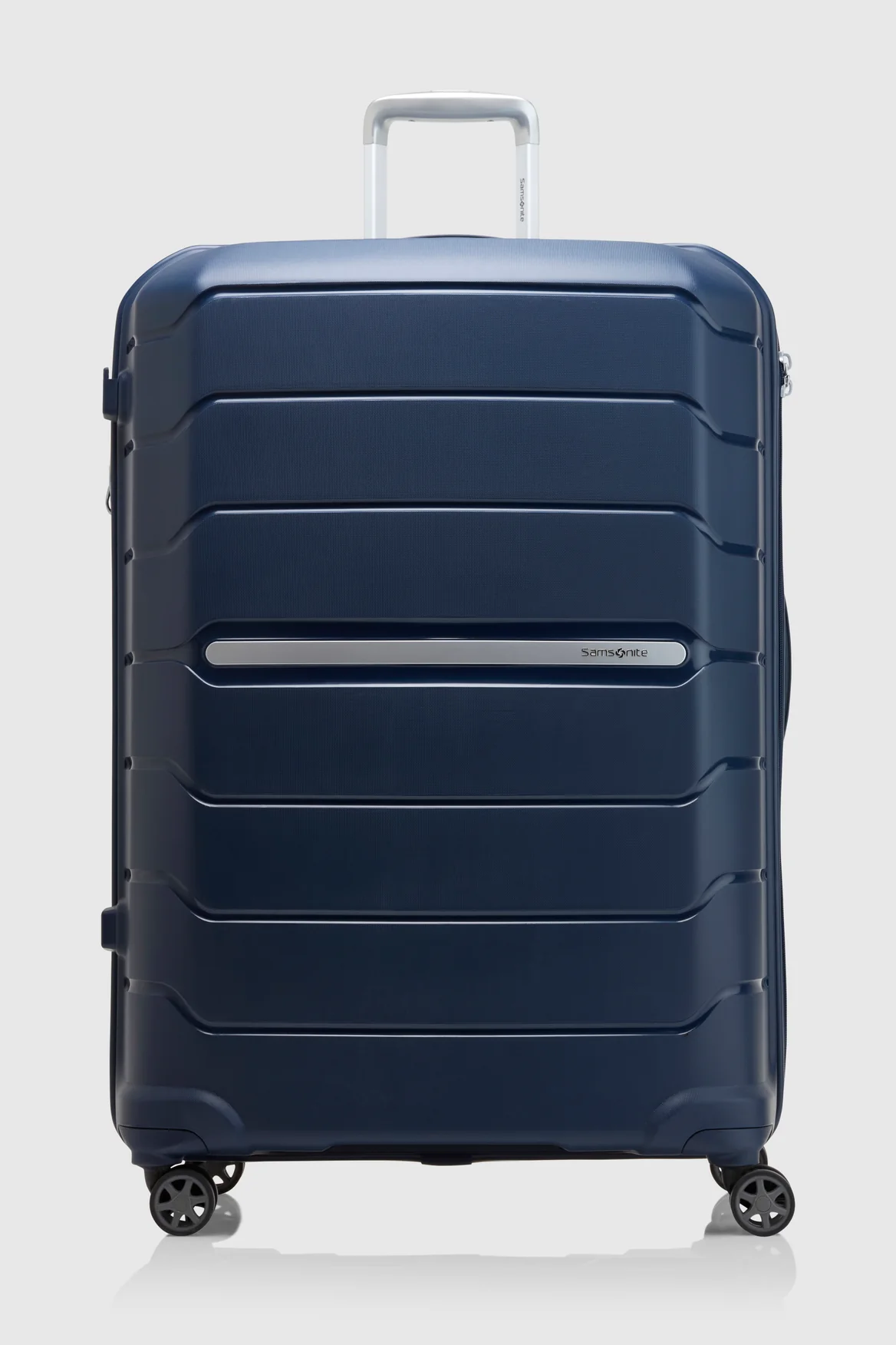 Oc2lite Check-In 81cm Suitcase - Image 4