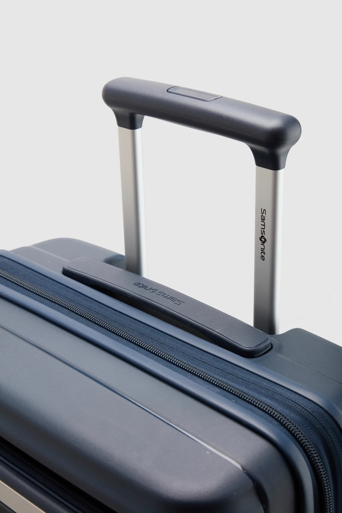 Paralux Check-In 81cm Suitcase - Image 9