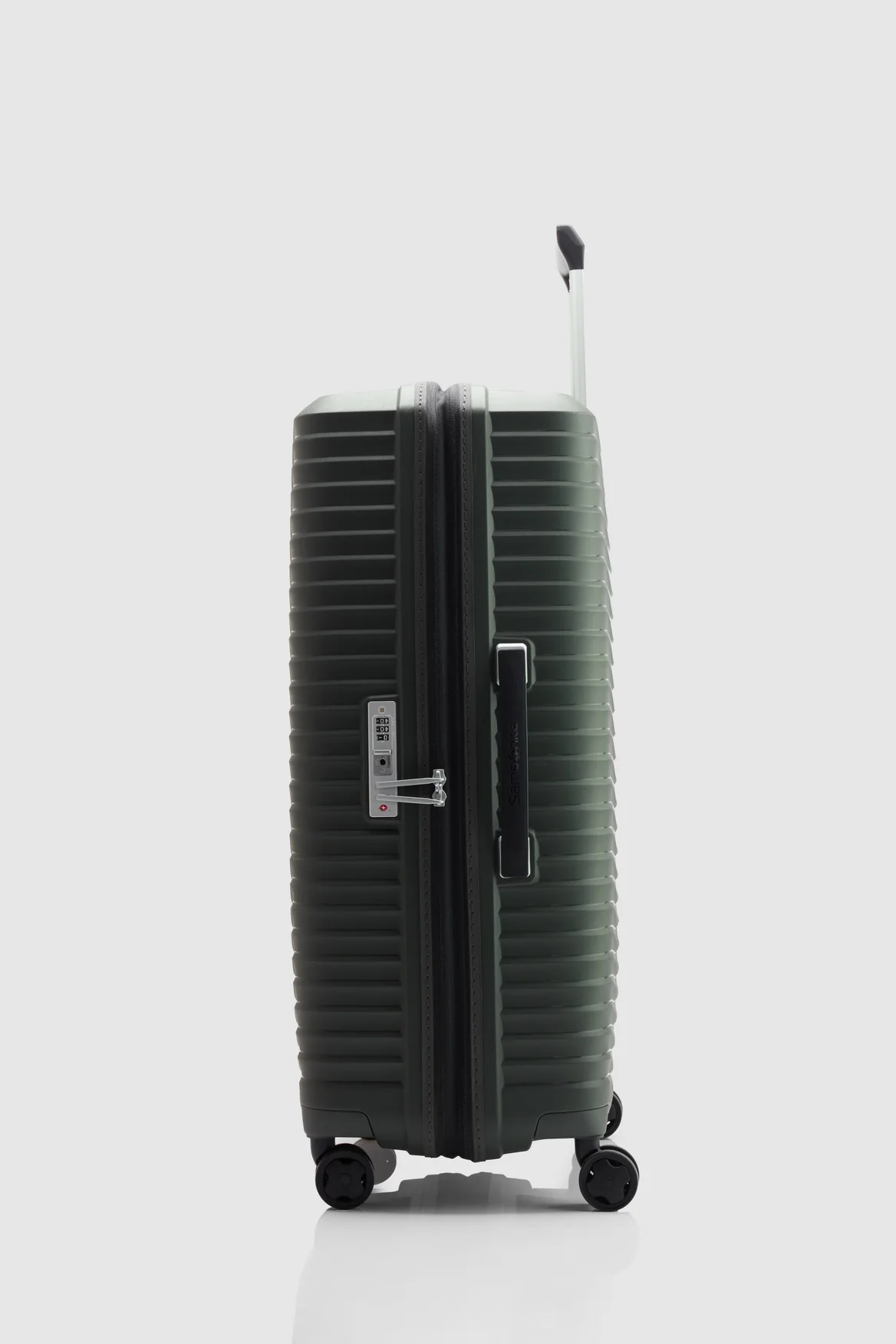 Upscape Check-In 75cm Suitcase - Image 2