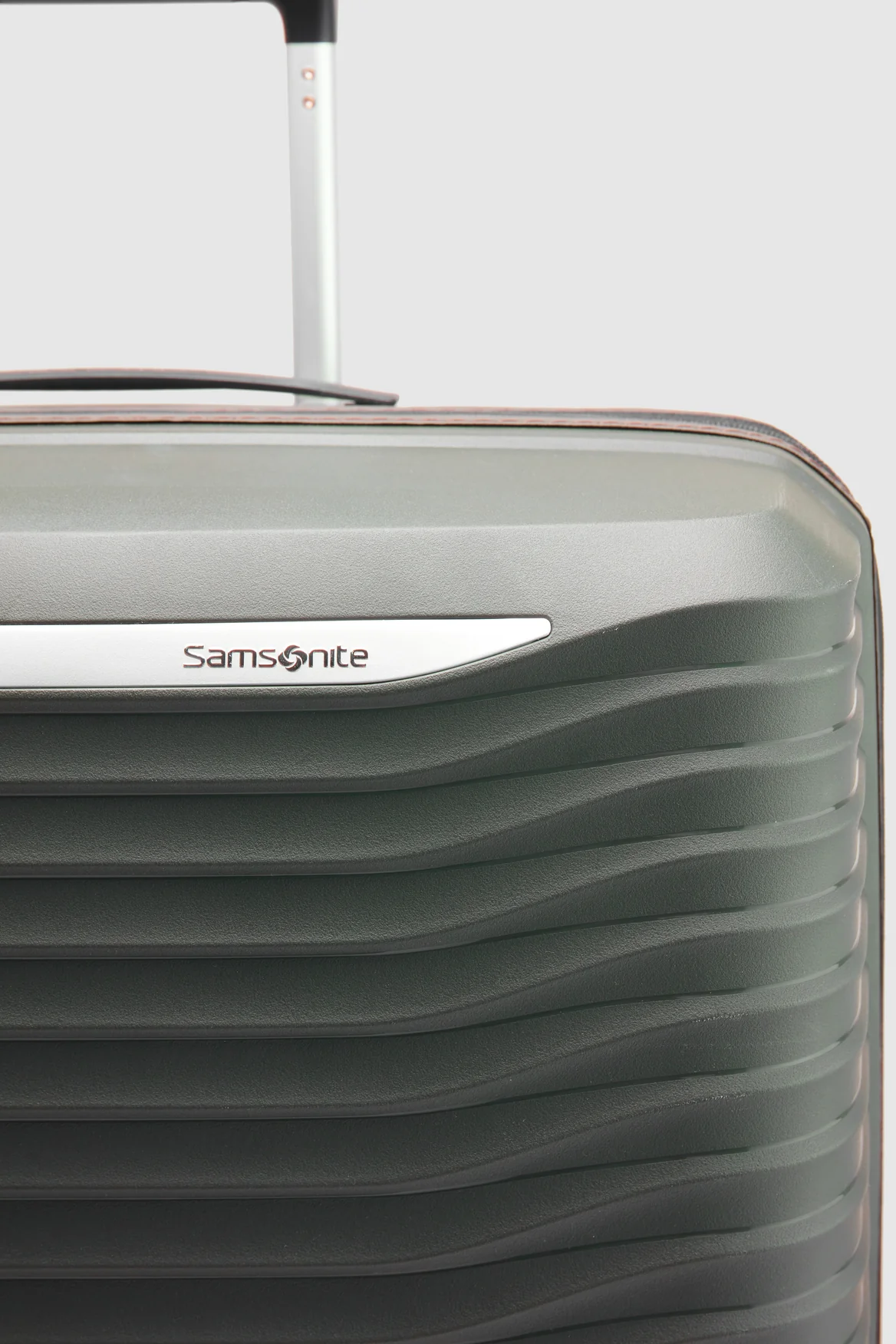 Upscape Check-In 75cm Suitcase - Image 8