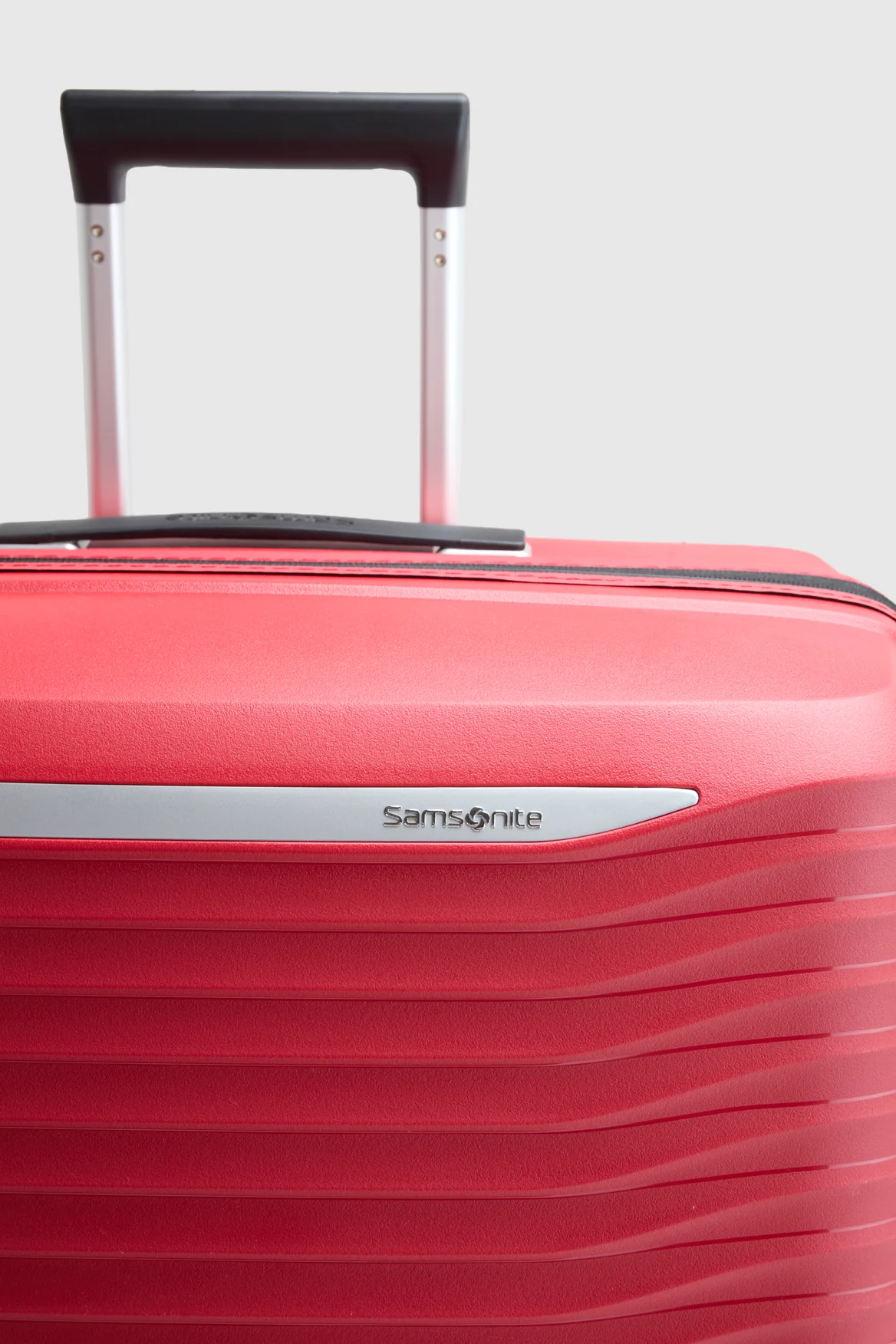 Upscape Check-In 81cm Suitcase - Image 8